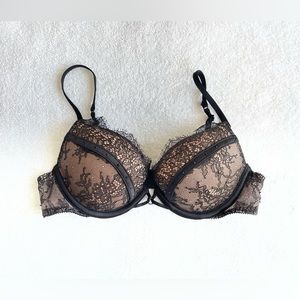 Victoria’s Secret very sexy push up bra